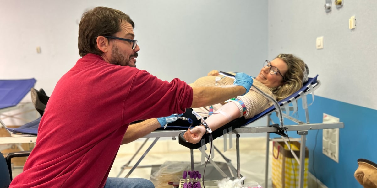 El hospital San Juan de Dios se une a la campaña de donación de sangre “Si eres de sangre caliente, dónala”