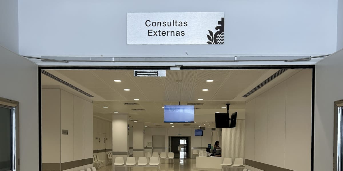 En el Hospital San Juan de Dios de Sevilla, las consultas externas desempeñan un papel fundamental en la atención médica de los pacientes.