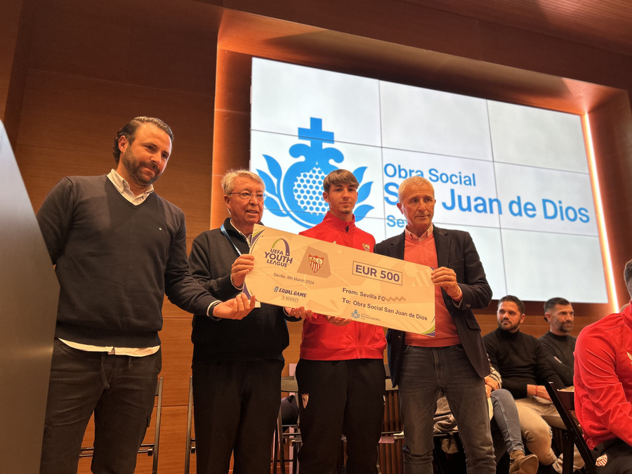 La Fundación del equipo ha hecho entrega de un donativo a la Obra Social San Juan de Dios Sevilla que irá destinado a ampliar recursos para el CAIT
